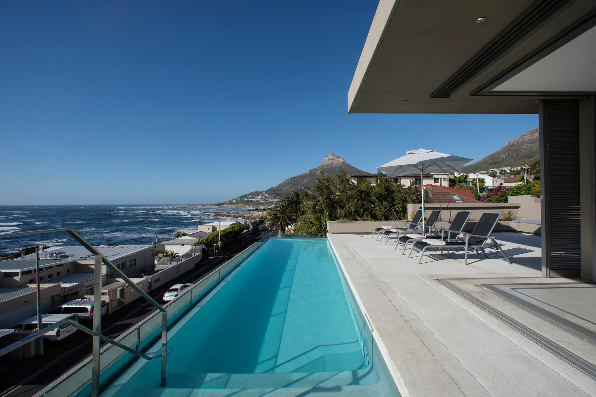 Blue Views Penthouse Beachfront Apartment With Pool Cidade Do Cabo Exterior foto