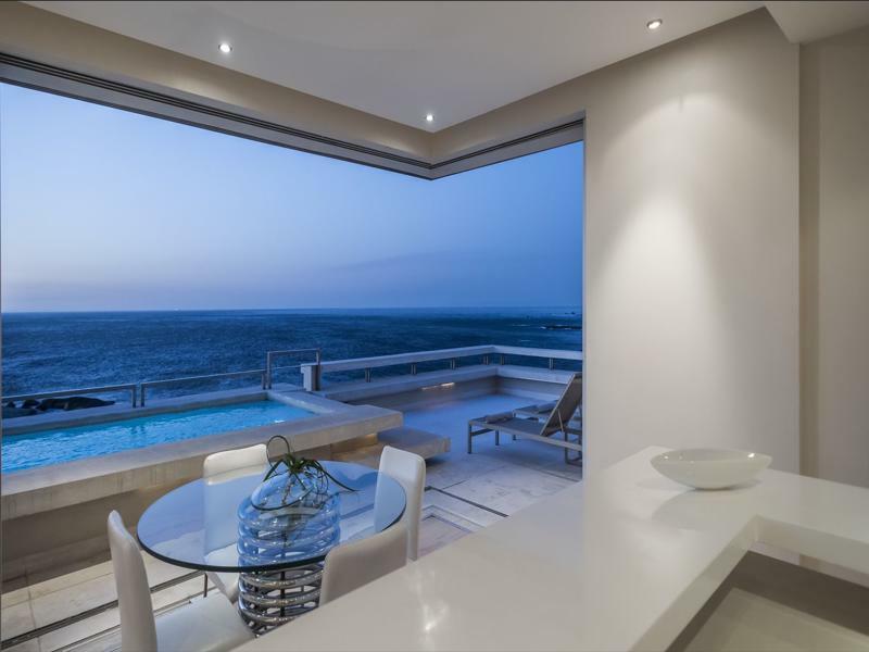 Blue Views Penthouse Beachfront Apartment With Pool Cidade Do Cabo Exterior foto